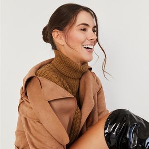 Meet your Posher, Veronica